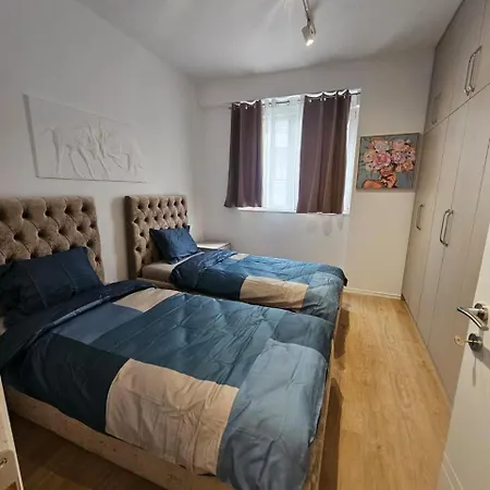 Apartment Liqeni I Thate -